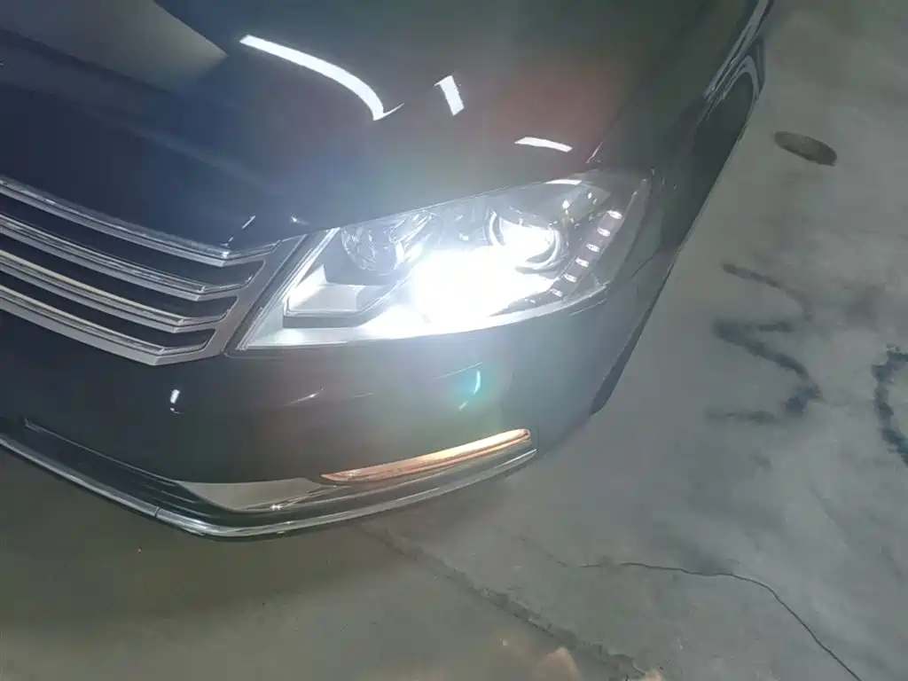 Volkswagen Magotan 2013 1.8TSI Luxury фото 24