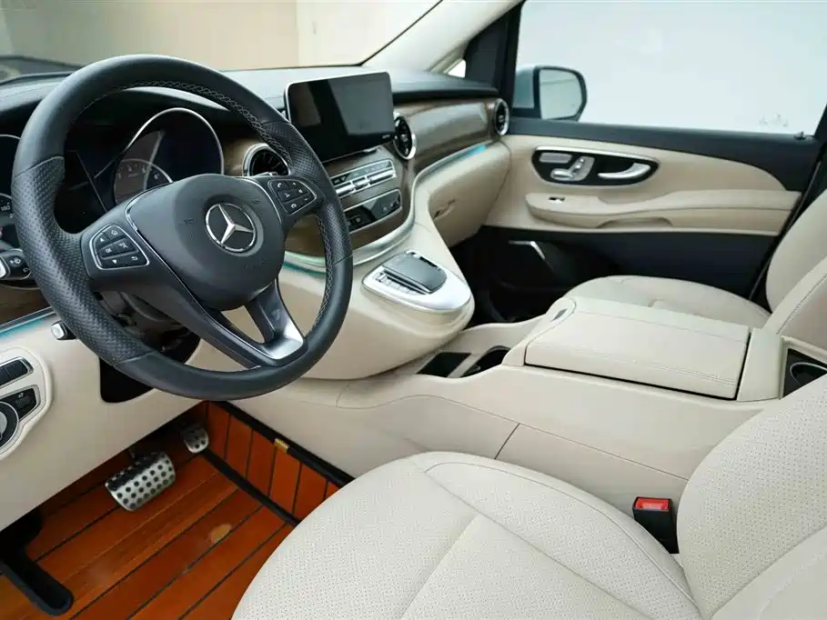 Mercedes-Benz V-Class 2020 Model V 260 L Long Wheelbase Luxury фото 9