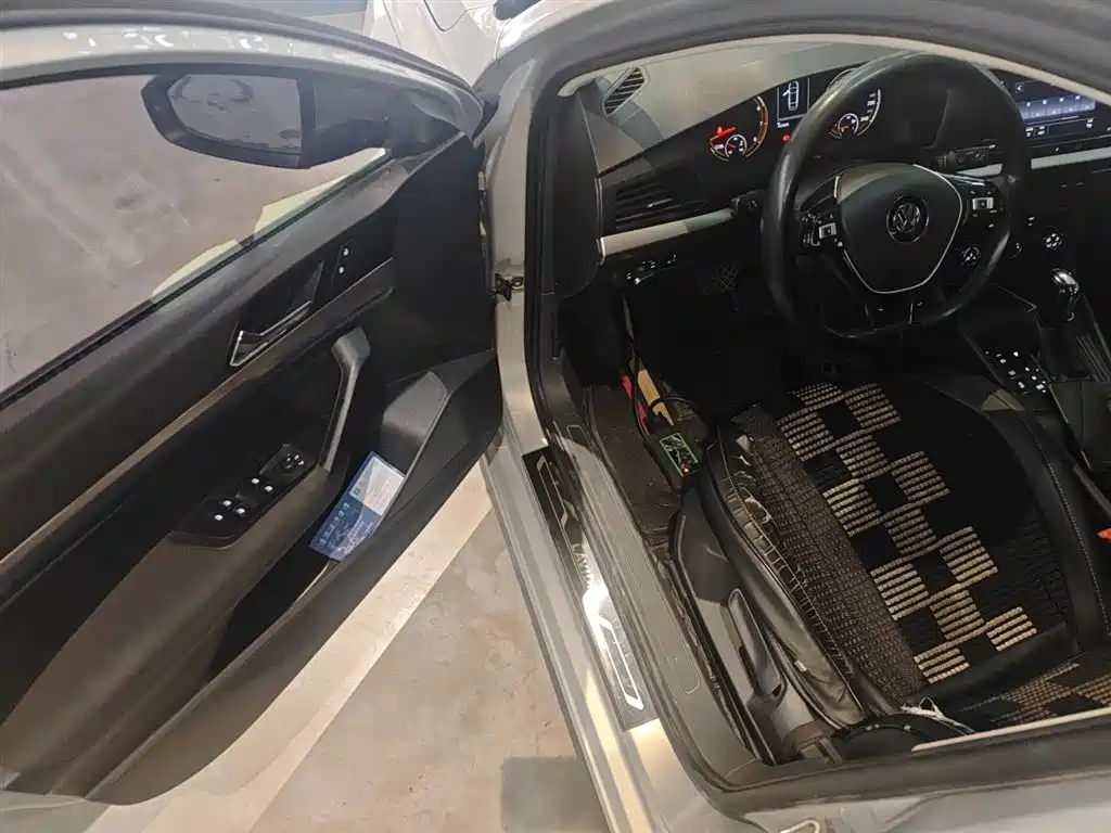 Volkswagen Lavida 2018 1.5L Auto Trend Edition China V фото 12