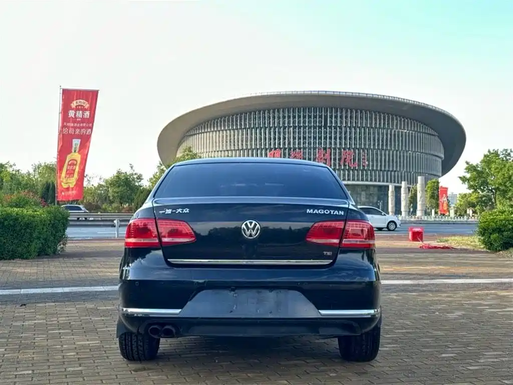 Volkswagen Magotan 2012 1.8TSI Luxury фото 5