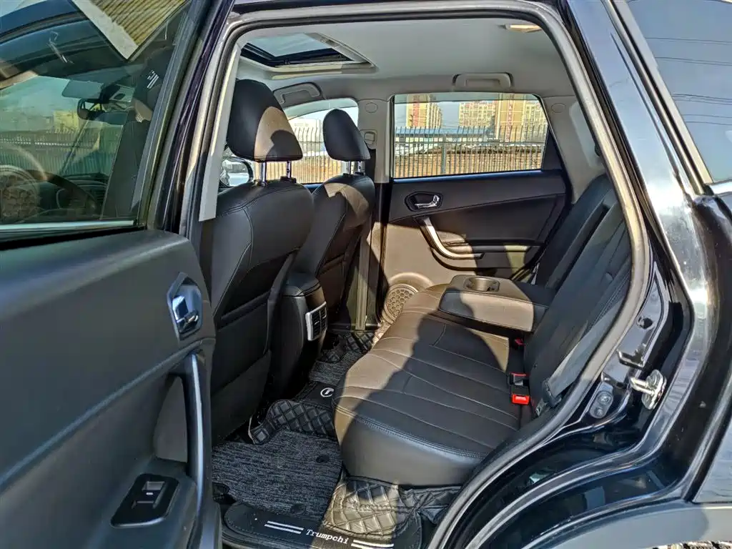 GAC Trumpchi Trumpchi GS5 2012 2.0L Automatic 2WD Anniversary Edition фото 10