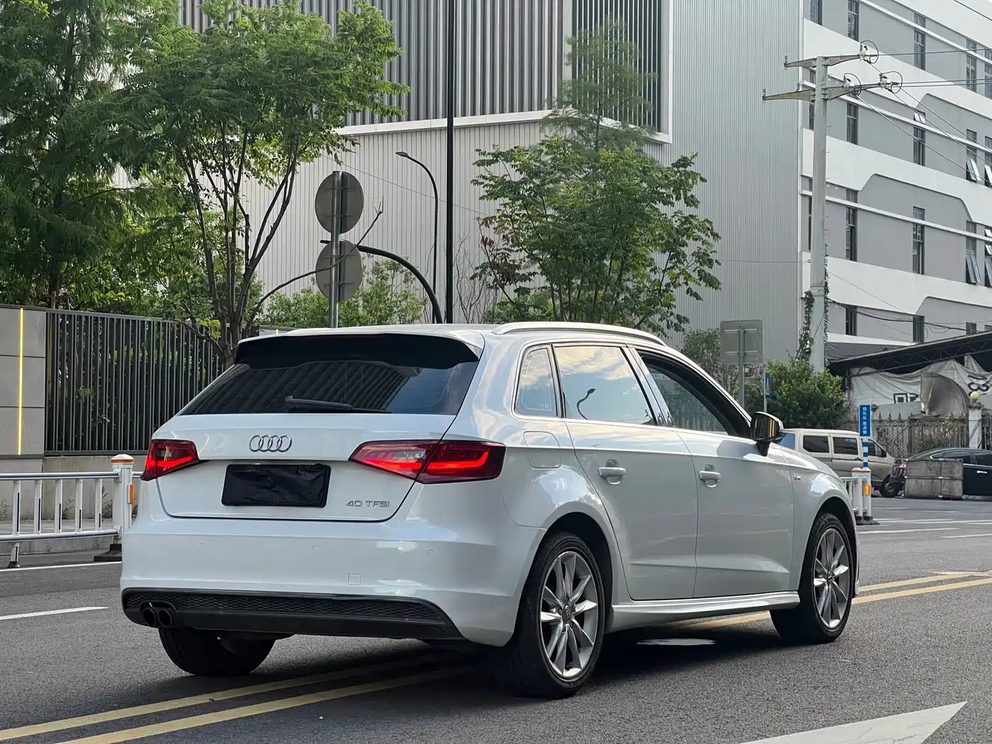 Audi A3 (Import) 2014 2014 Limousine 40 TFSI S line Comfort