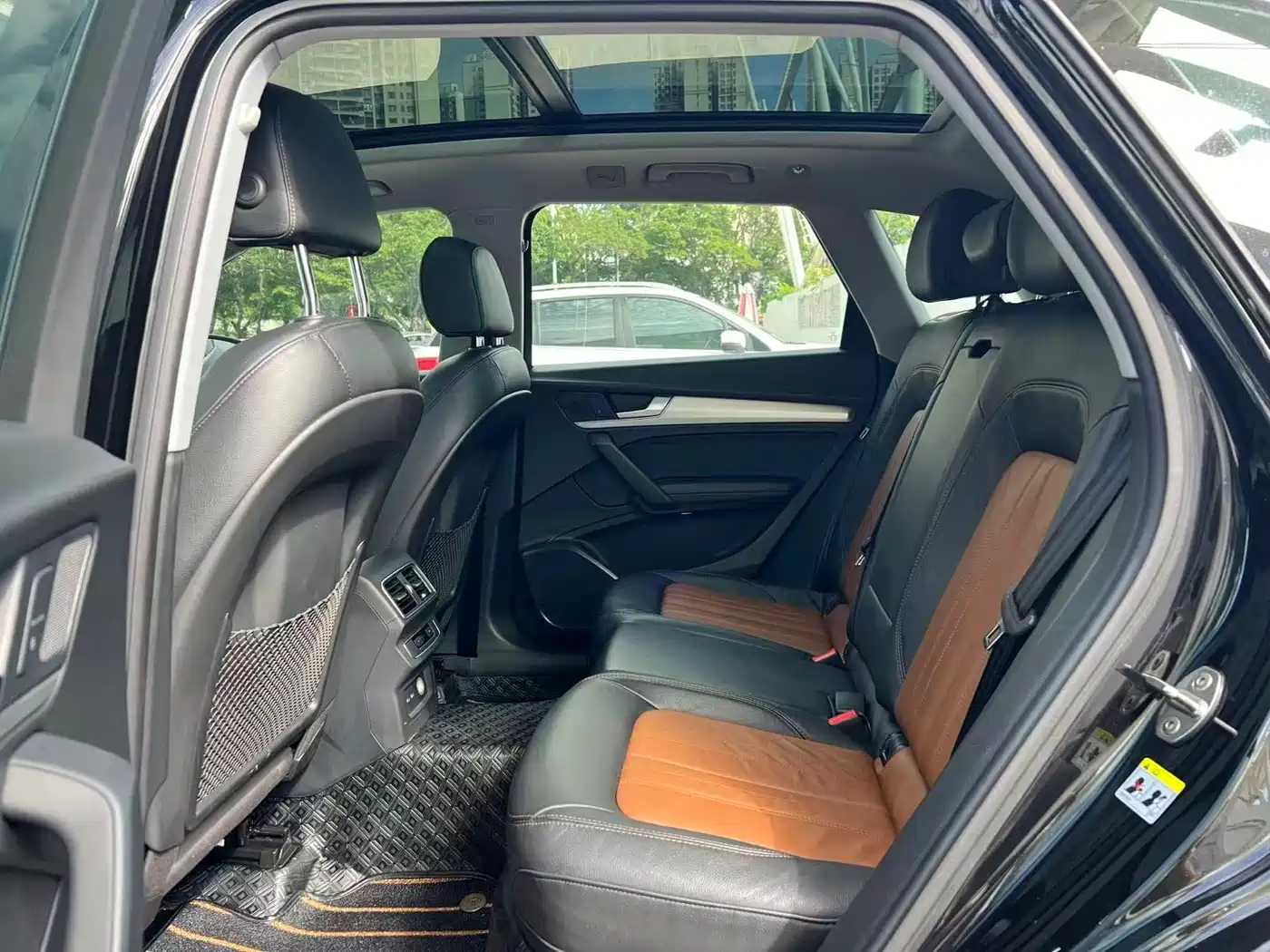 Audi Q5L 2020 Facelift 40 TFSI Honor Fashion фото 5