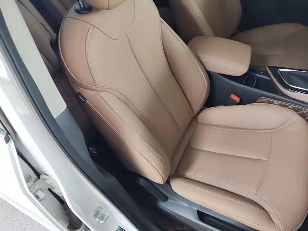 Buick GL6 2023 2021 323T Mild Hybrid Connected Luxury