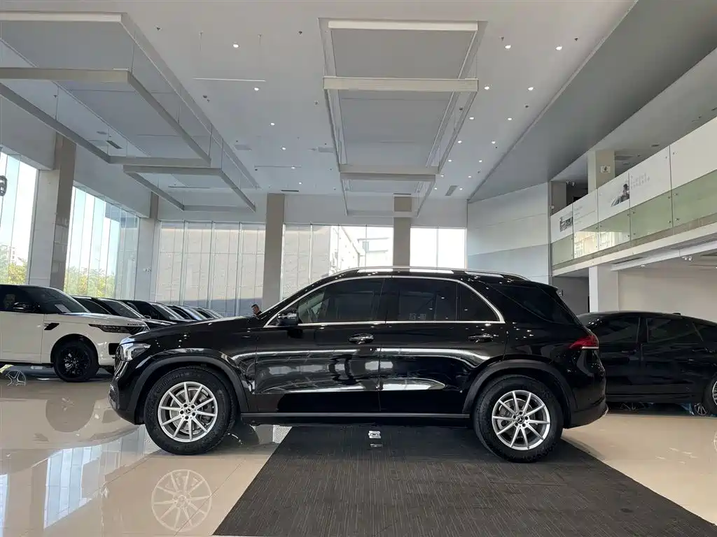 Mercedes-Benz GLE 2021 GLE 350 4MATIC Fashion фото 3