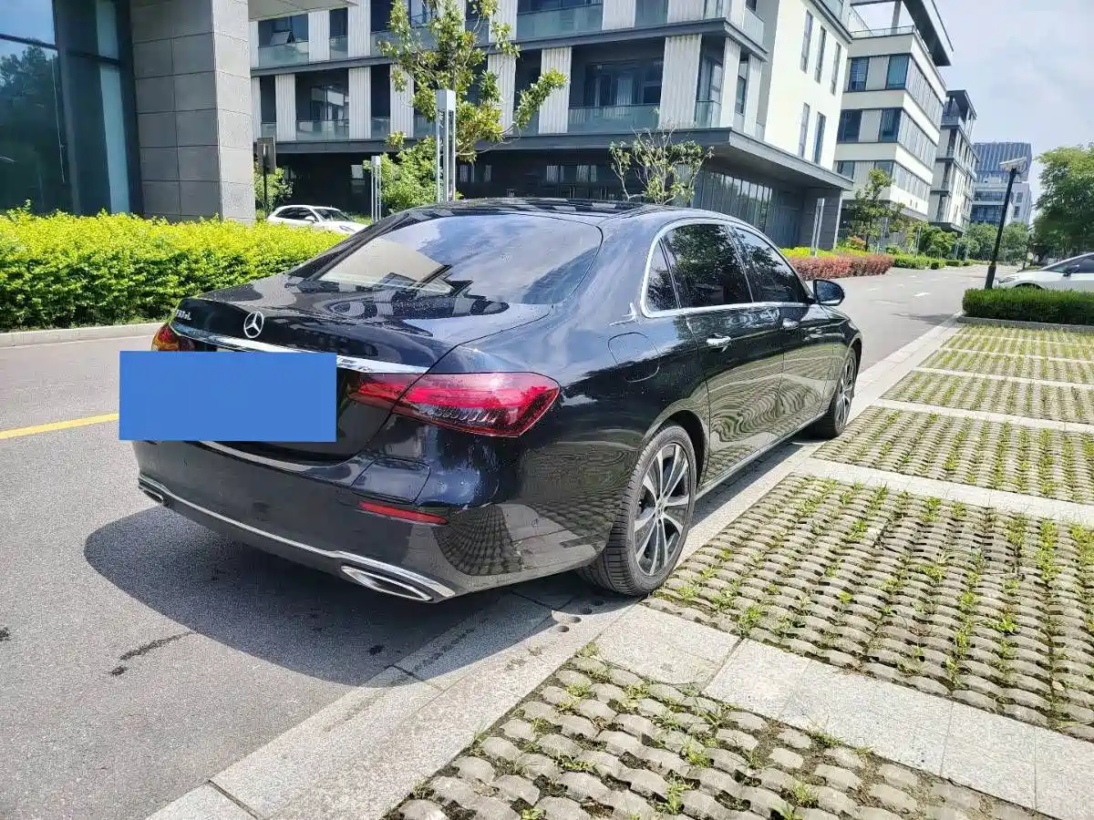 Фото 4 - Mercedes-Benz E-Class New Energy