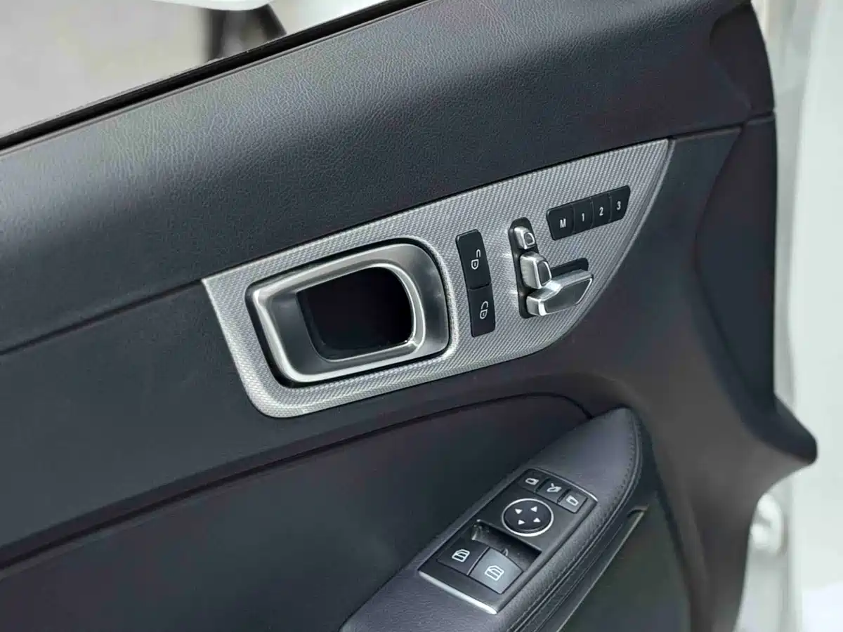 Mercedes-Benz SLC 2016 SLC 200 Style фото 8