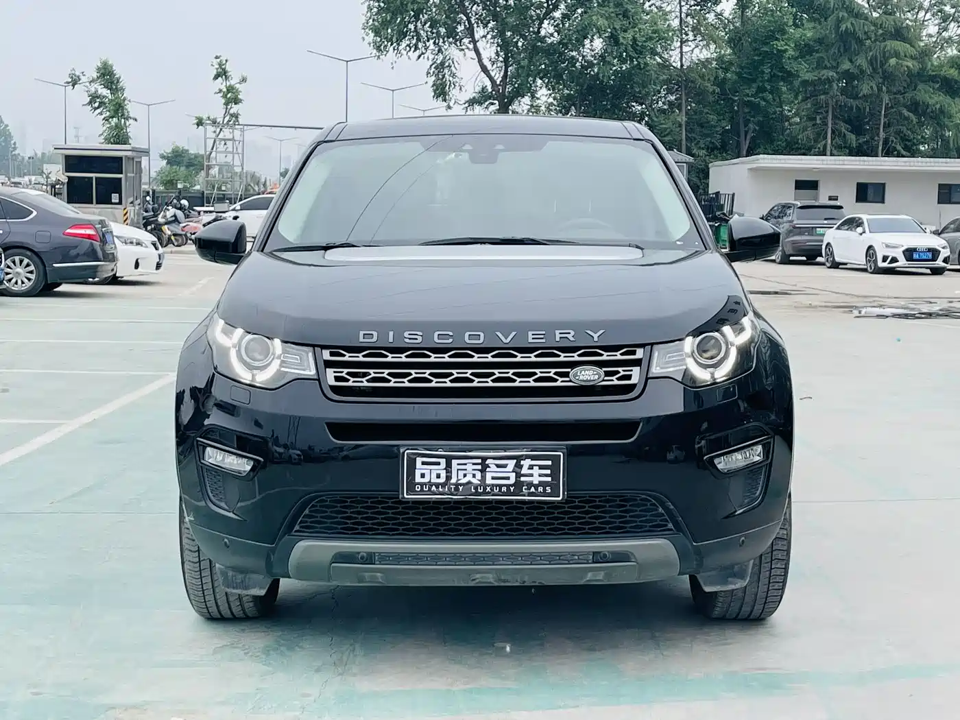 Land Rover Discovery Sport 2018 240PS SE Edition фото 2