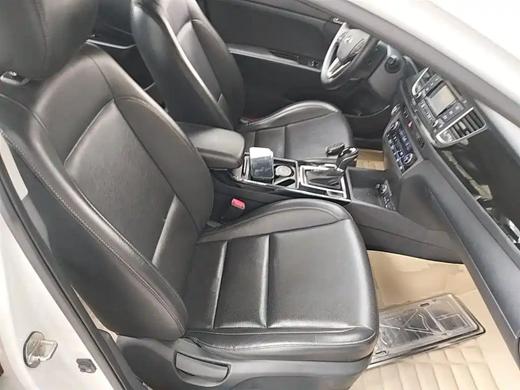Hyundai Mistra 2014 1.8L Auto Smart GLS фото 25