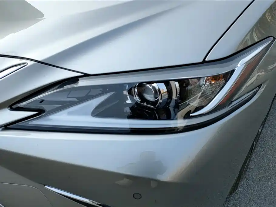 Lexus ES 2024 200 Premium Edition фото 5