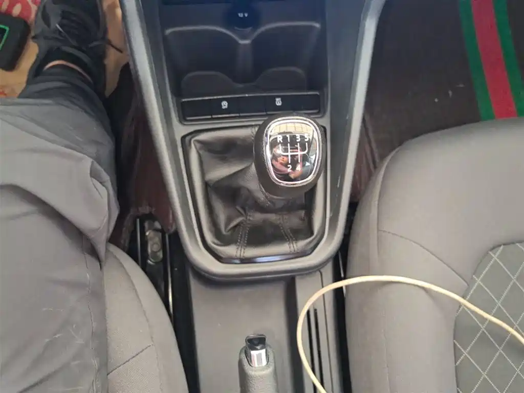 Škoda Rapid 2020 1.5L Manual Standard фото 14
