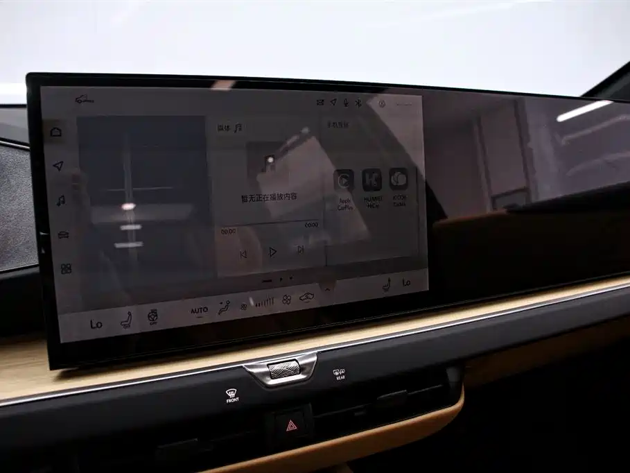 Lexus ES 2025 Model 300h Base Version фото 8