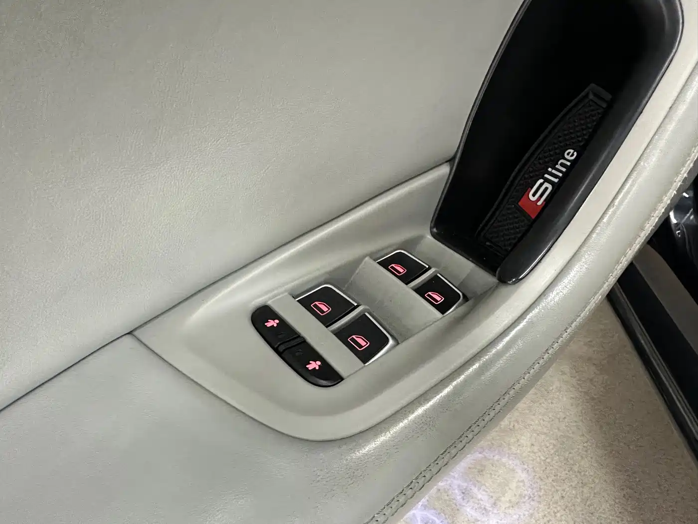 Фото 5 - Audi A6L