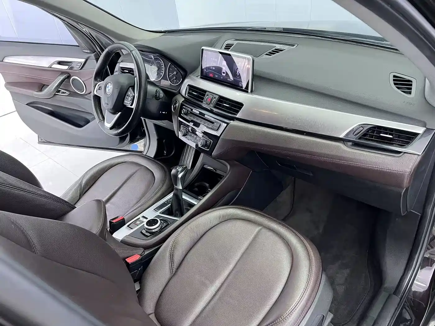 BMW X1 2016 sDrive18Li Fashion Model фото 10