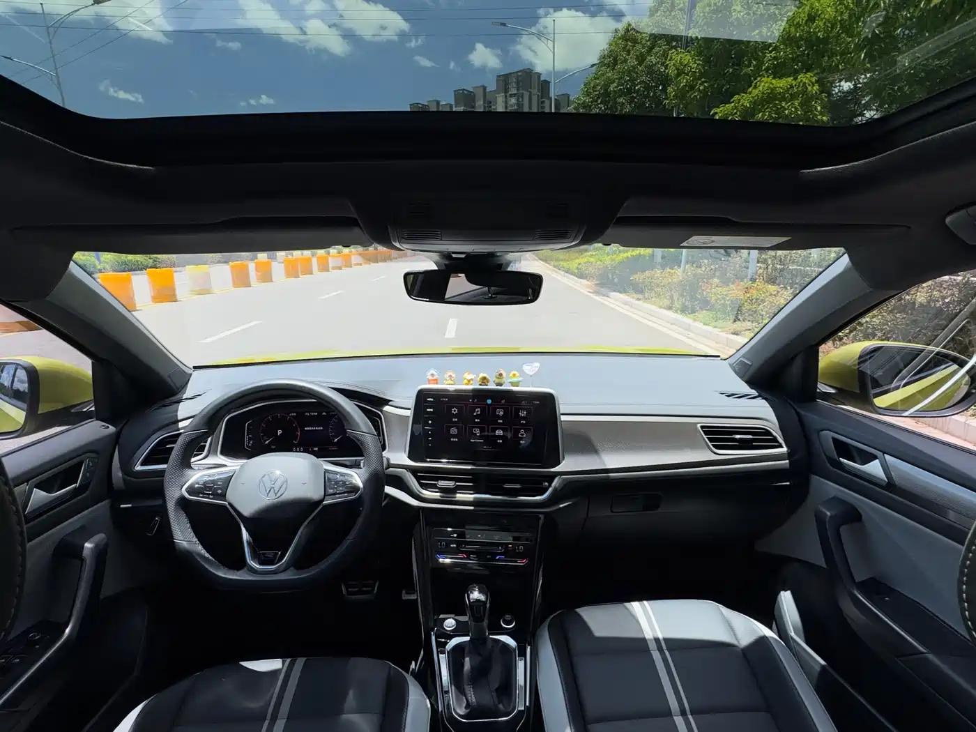 Volkswagen T-ROC 2023 300TSI DSG 2WD Starlight Edition фото 5
