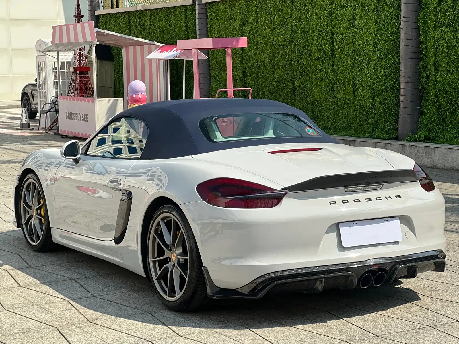 Photo 4 - Porsche Boxster