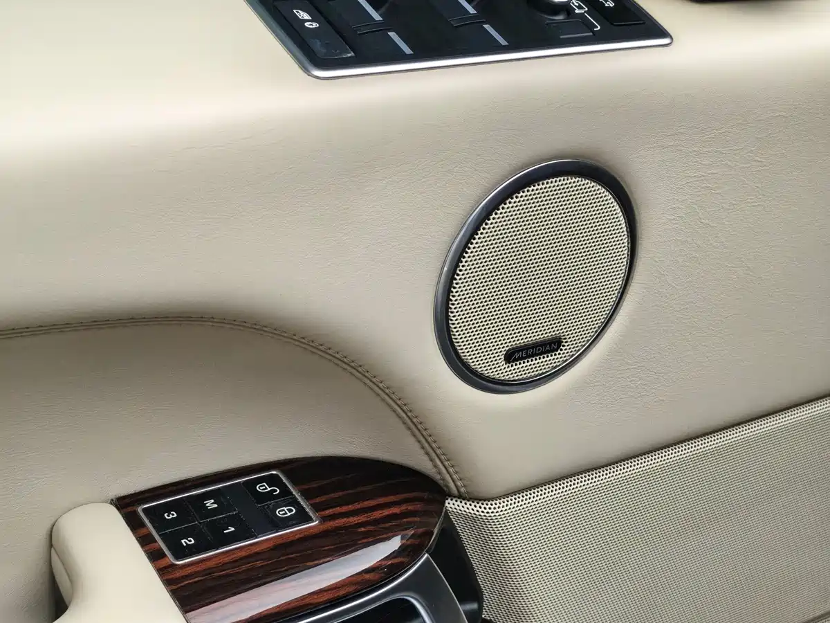 Land Rover Range Rover 2013 5.0 SC V8 AB Ultimate Genesis Edition фото 30