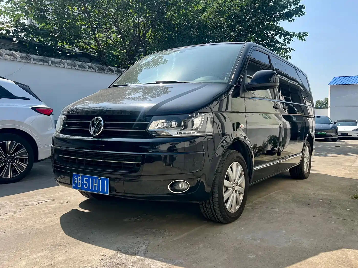 Volkswagen Multivan 2014 2012 2.0TSI 2WD Luxury Edition
