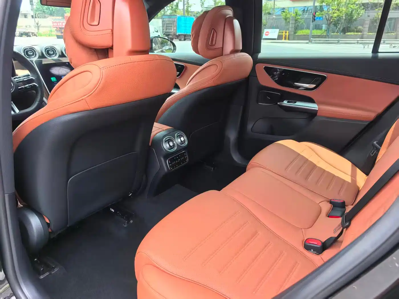 Mercedes-Benz GLC 2025 GLC 300 L 4MATIC Dynamic 5-seater фото 15