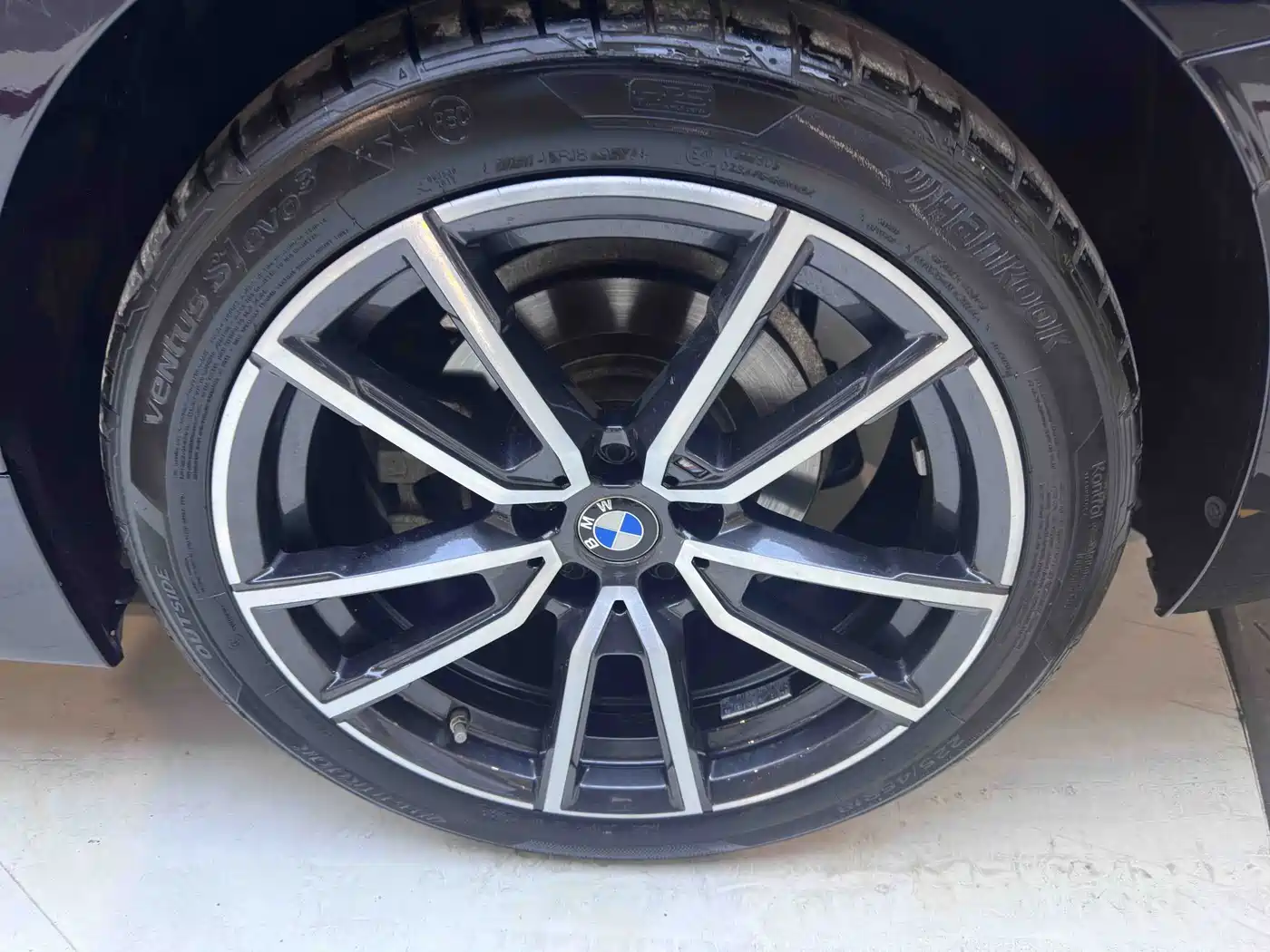 BMW 3 Series 2023 320Li M Sport Package фото 23