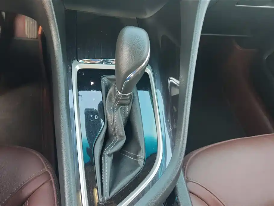 Buick GL6 2019 18T 6-seat Connected Luxury China VI фото 16