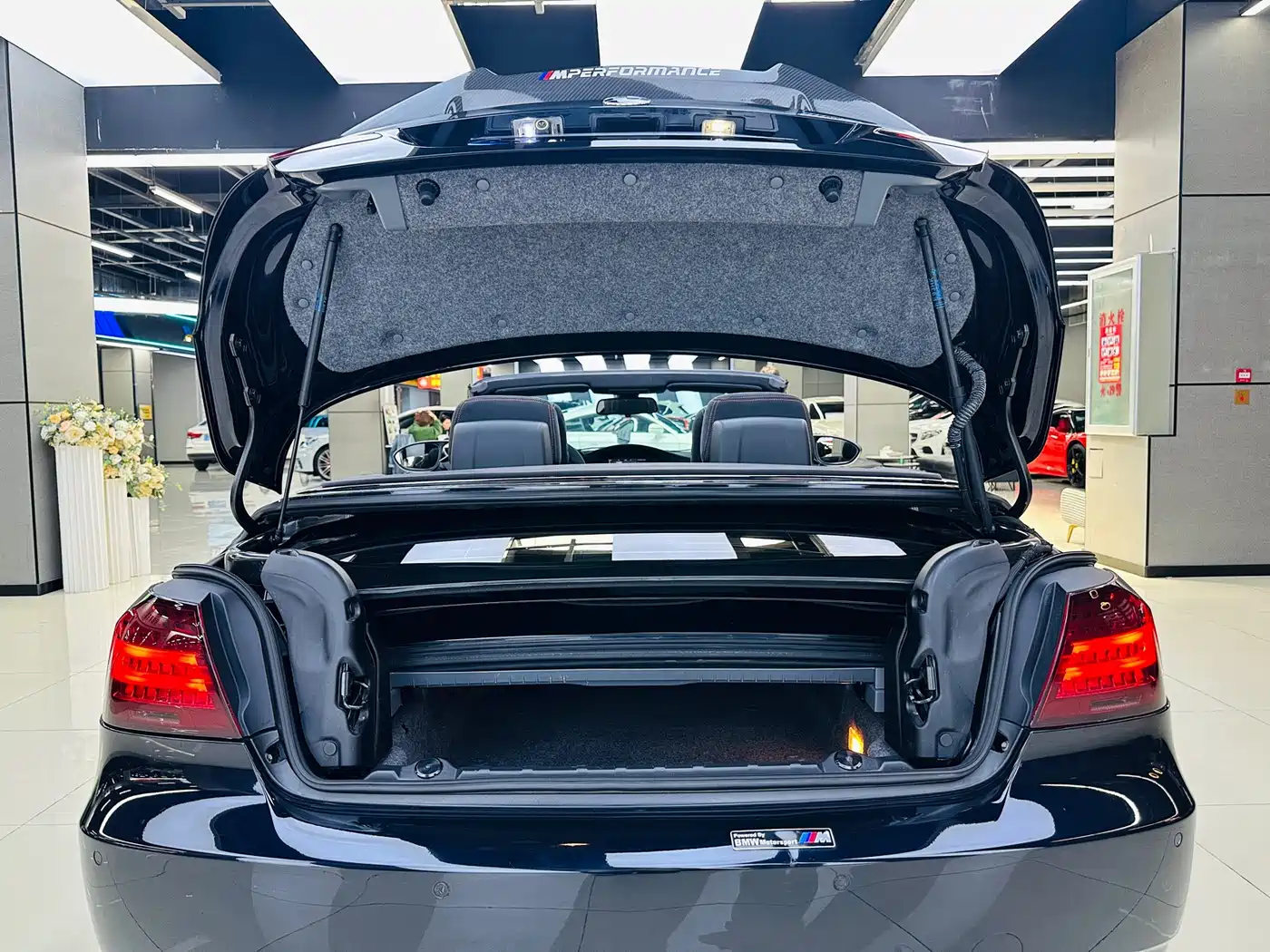 BMW M3 2009 BMW M3 Convertible фото 24