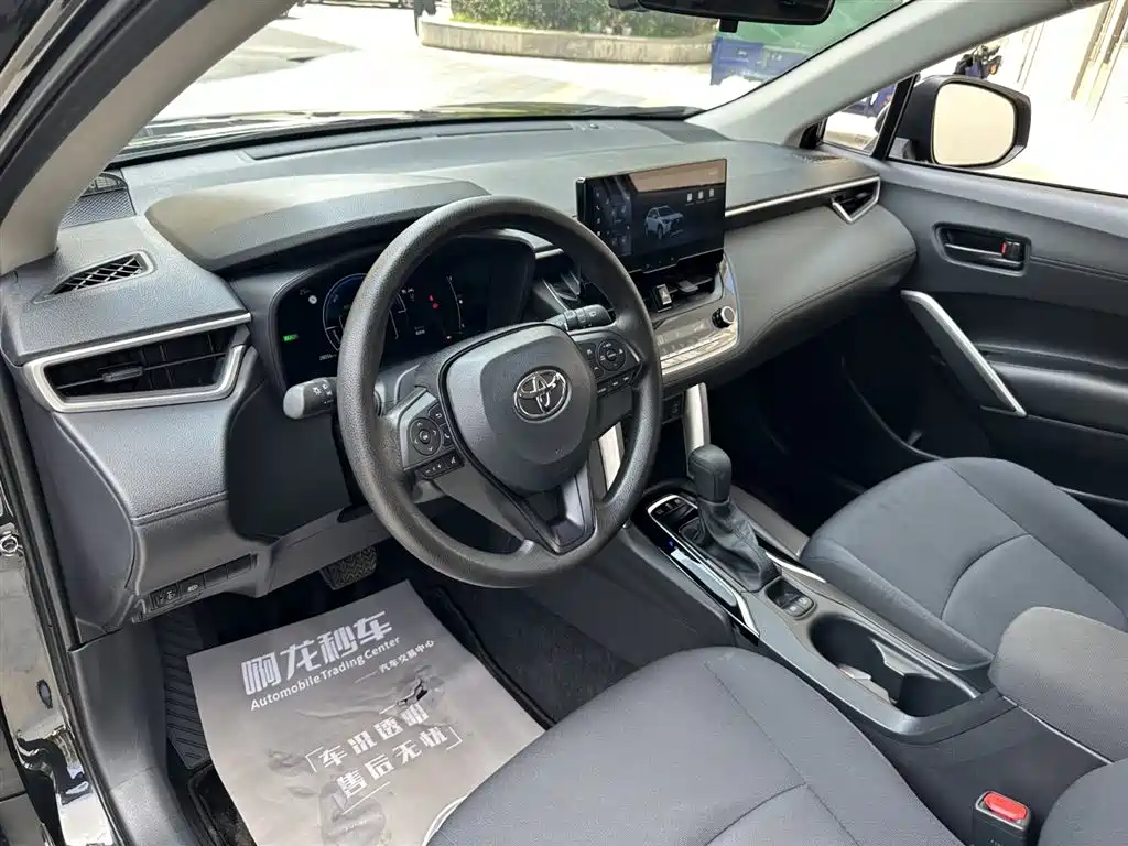 Toyota Corolla Cross 2024 2.0L Smart Hybrid Dual Engine Pioneer Edition фото 14