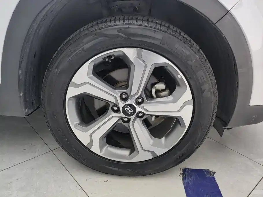 صورة 6 - Hyundai Santa Fe