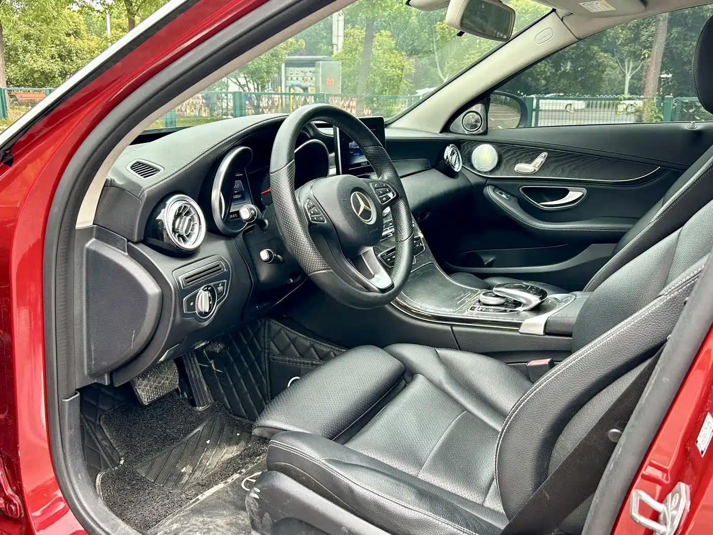 Mercedes-Benz C-Class 2016 C 180 L Sport фото 11