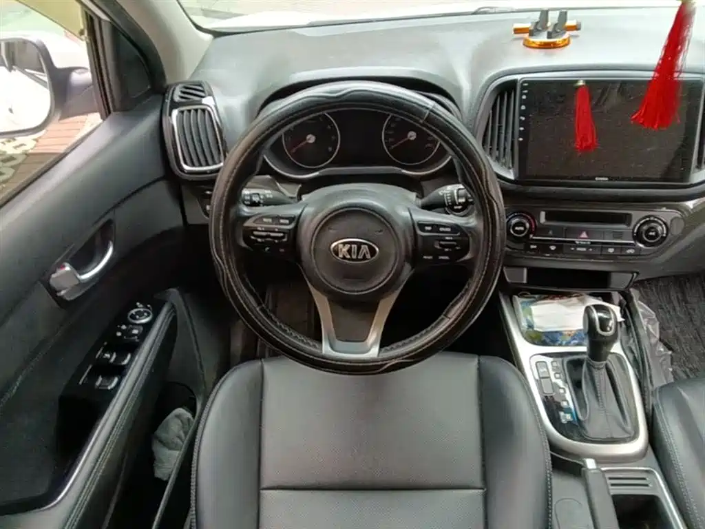 Kia KX3 Smart Run 2015 2.0L Automatic 2WD DLX фото 3