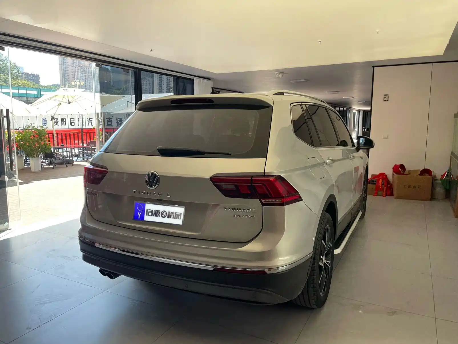 Фото 4 - Volkswagen Tiguan L