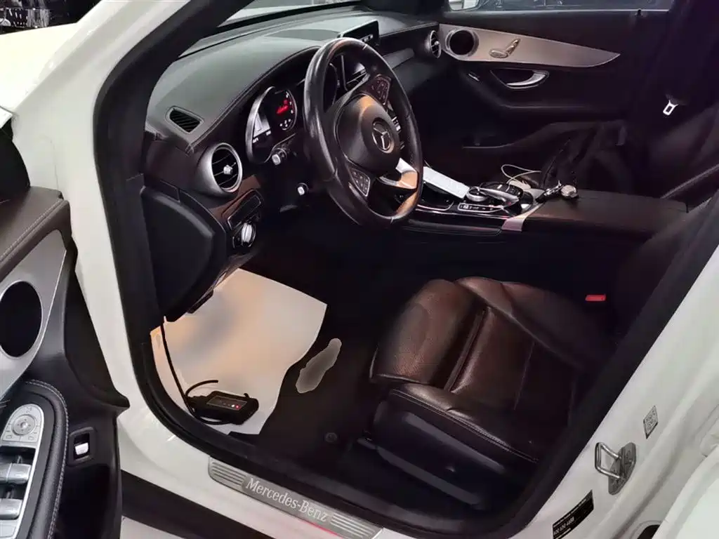 Mercedes-Benz GLC 2019 Model GLC 200 L 4MATIC фото 15
