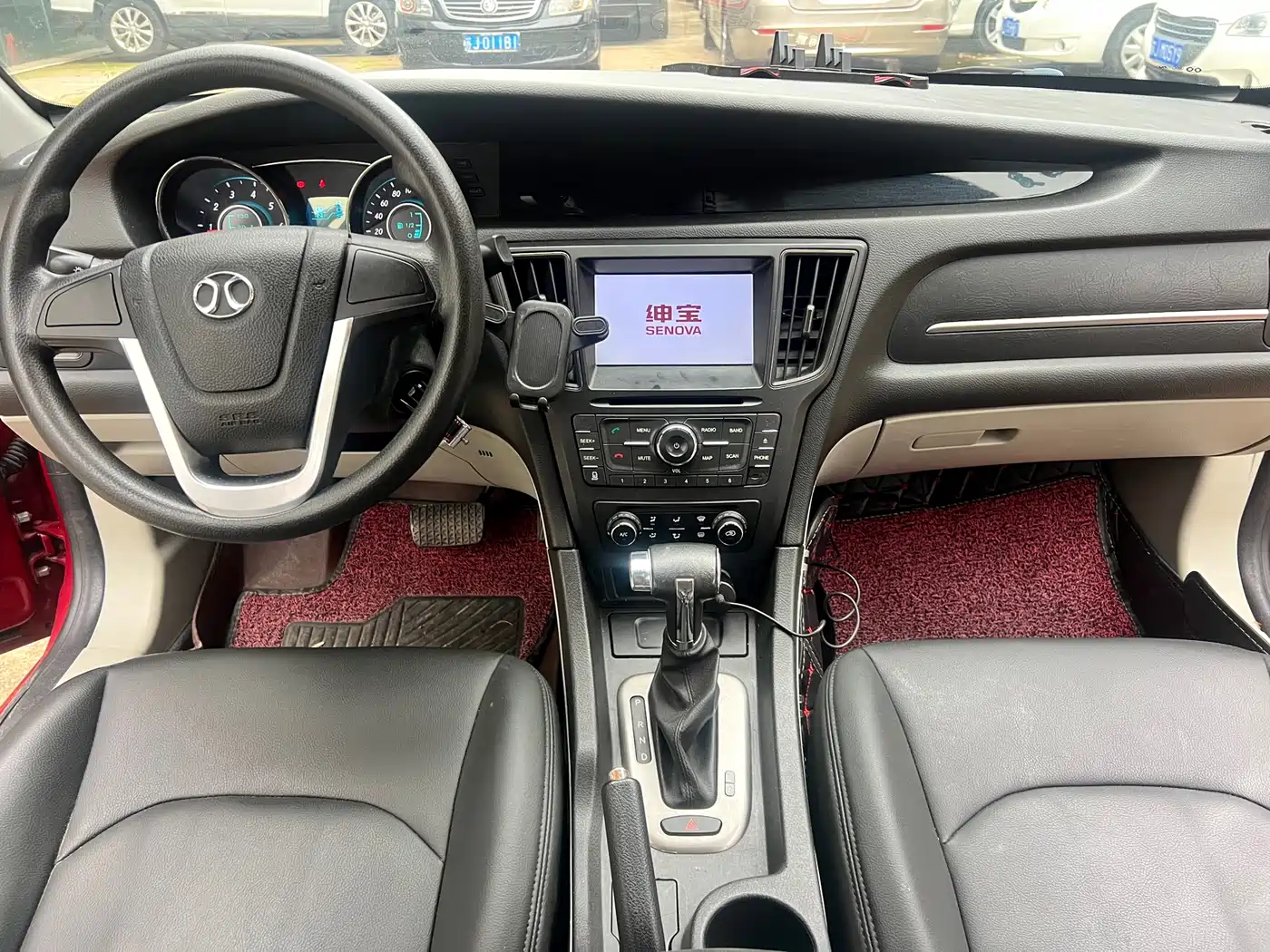 Фото 10 - BAIC Senova D50