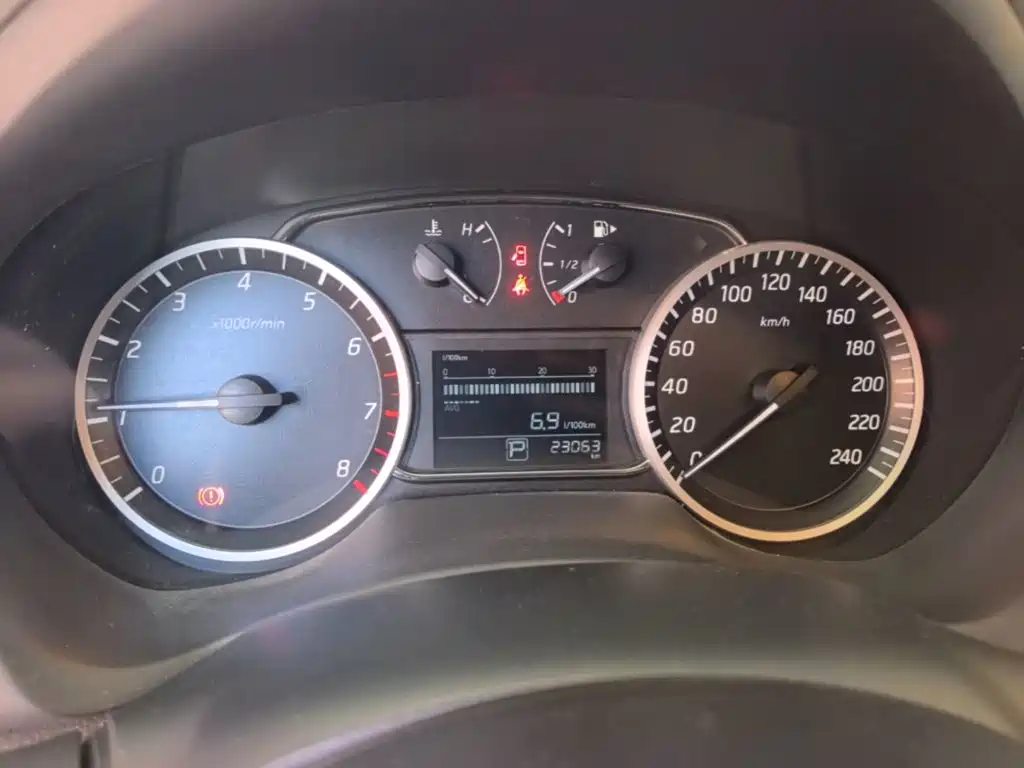 صورة 12 - Nissan Sylphy