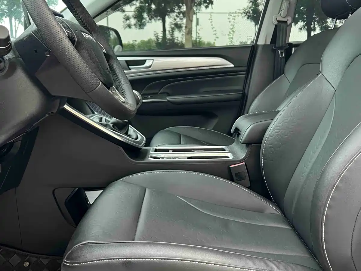 Haval M6 2024 2023 PLUS 1.5T Manual Luxury Smart Connect
