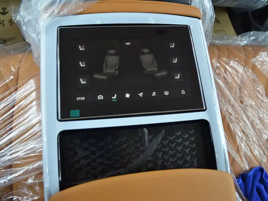 Tank 500 EV 2026 Hi4-T Smart Edition фото 12