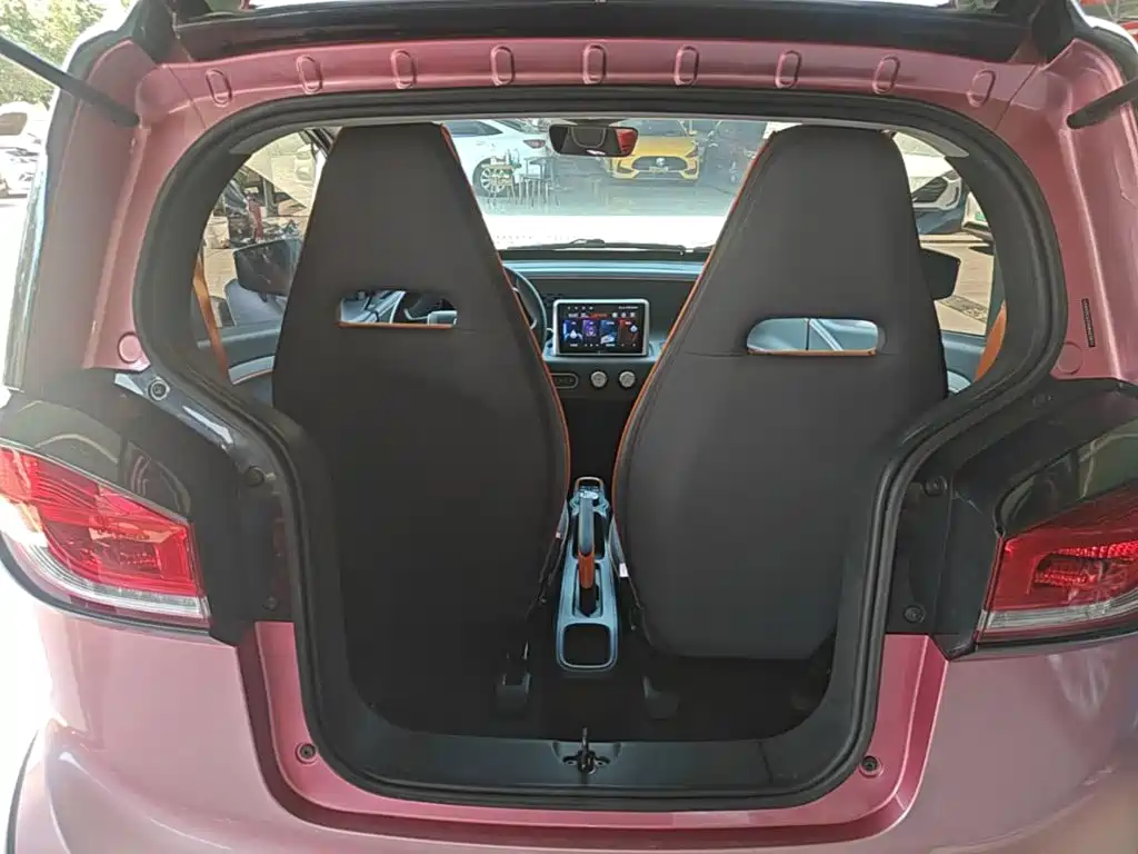 Фото 19 - Baojun E100