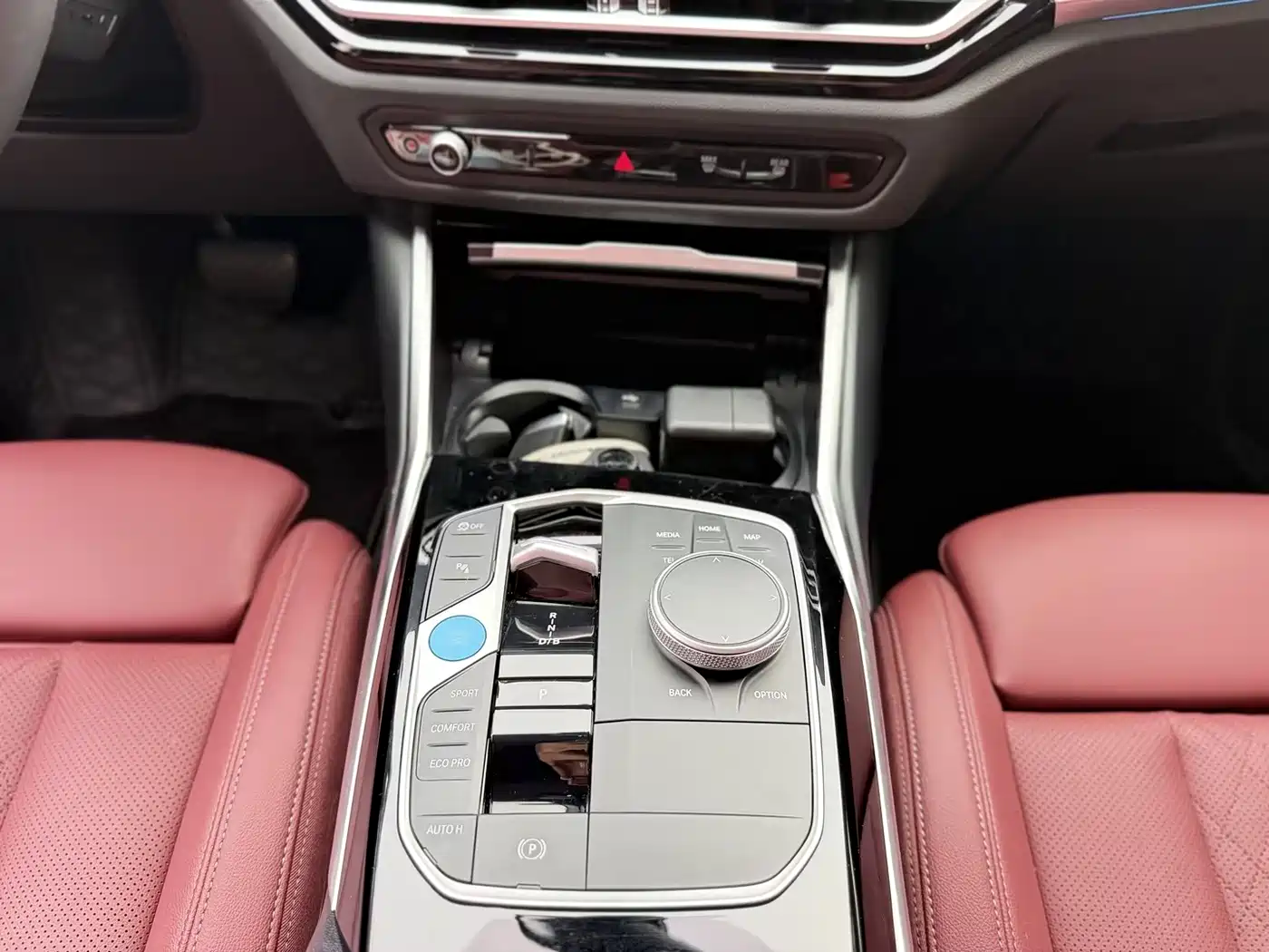 BMW i3 2024 eDrive 35 L фото 12