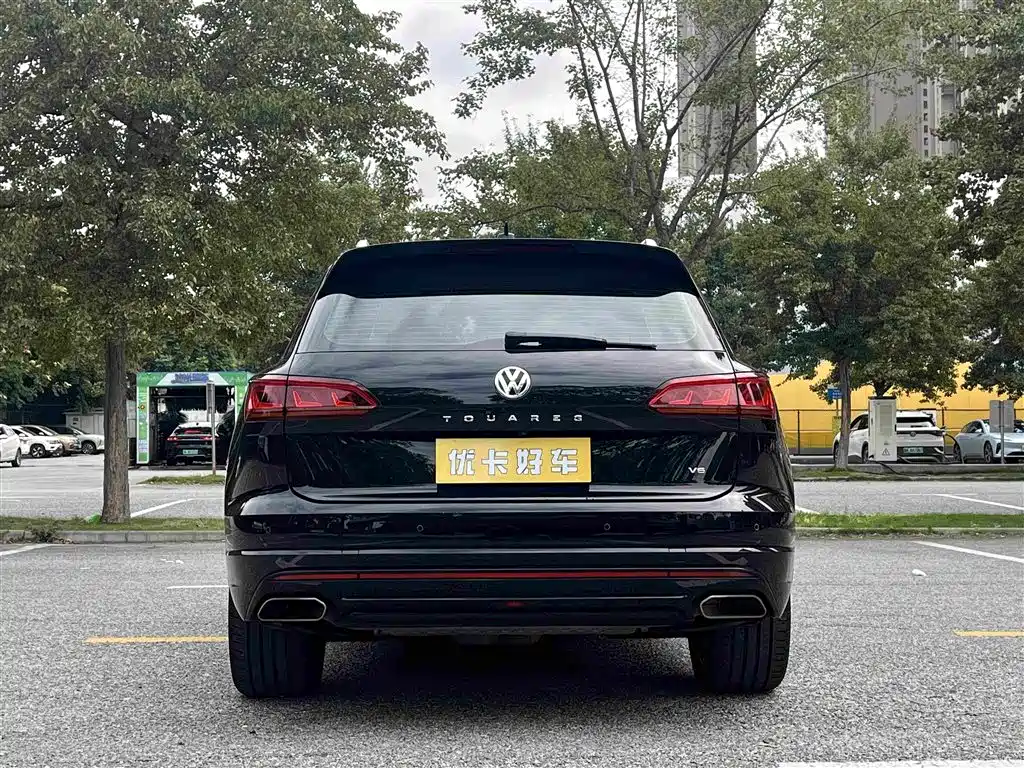 Volkswagen Touareg 2022 2021 3.0TSI R-Line Classic Sport Package