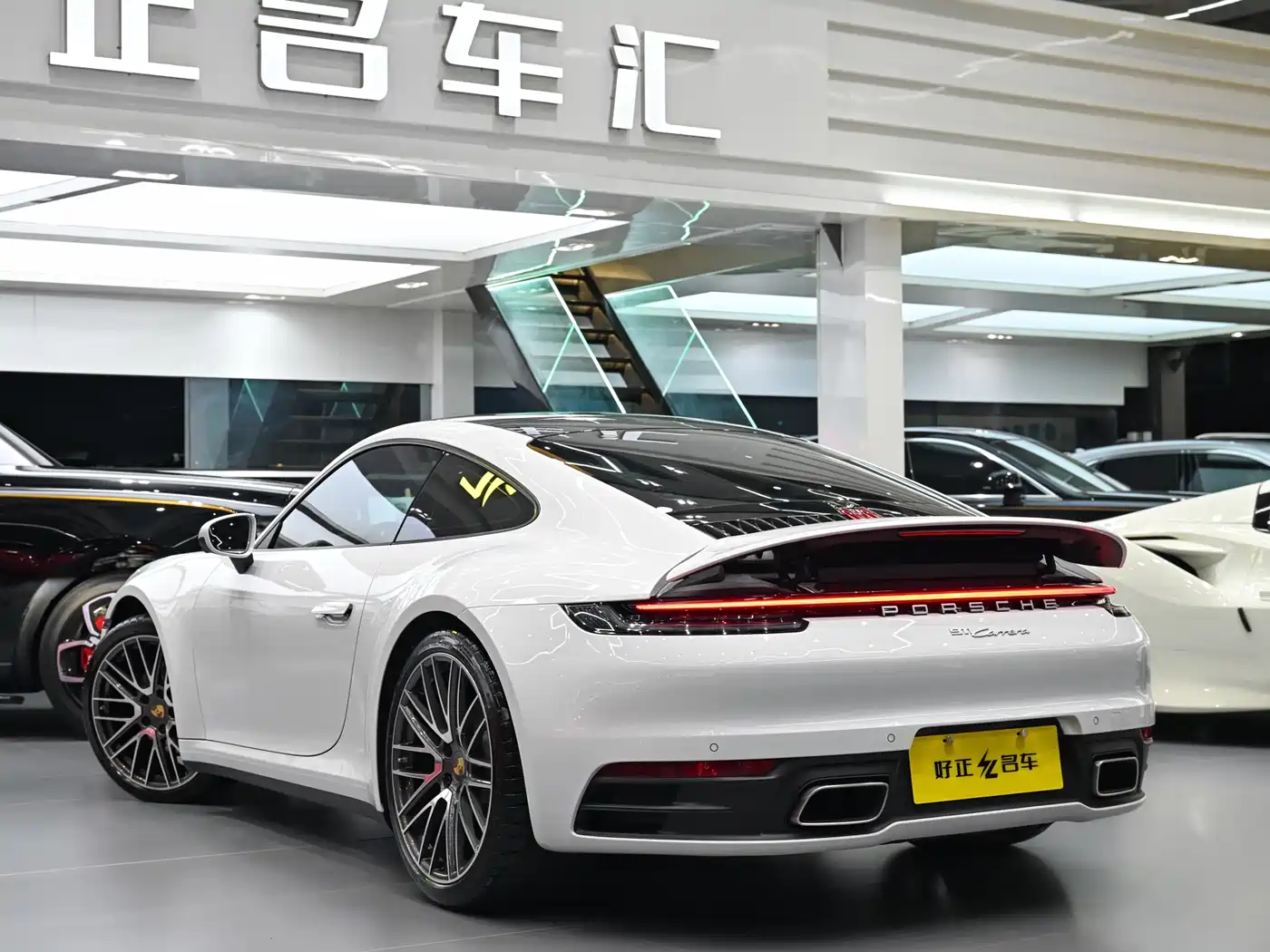 Porsche 911 2023 Carrera 3.0T фото 5