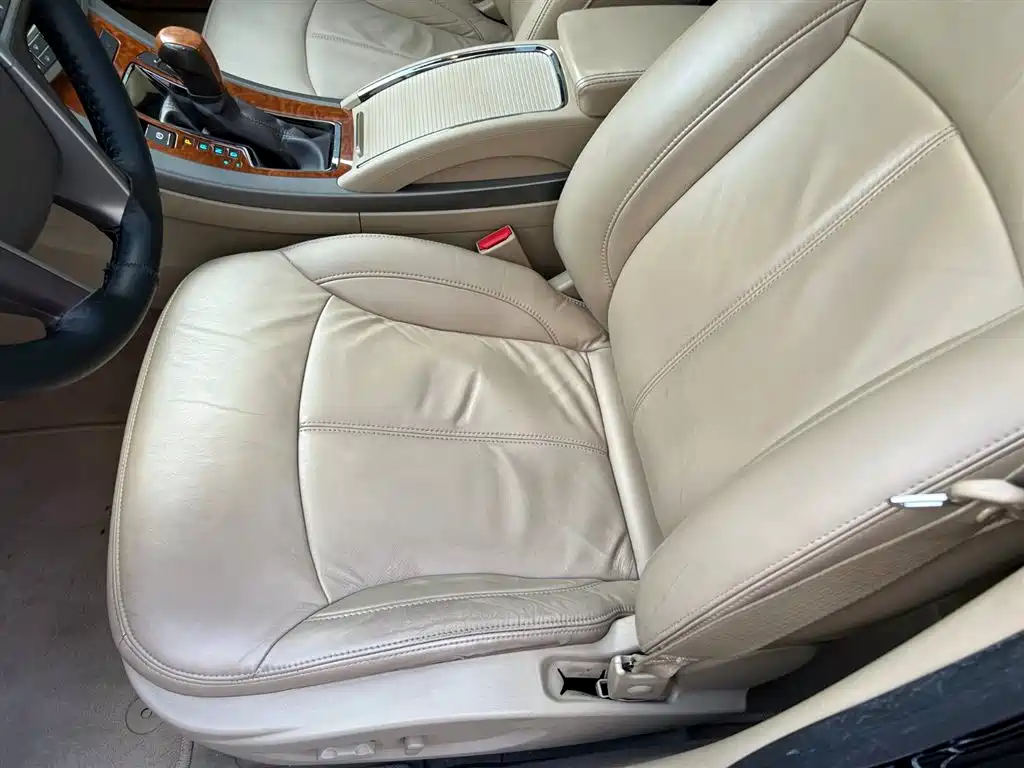 Buick LaCrosse 2012 2.4L SIDI Luxury Edition фото 10