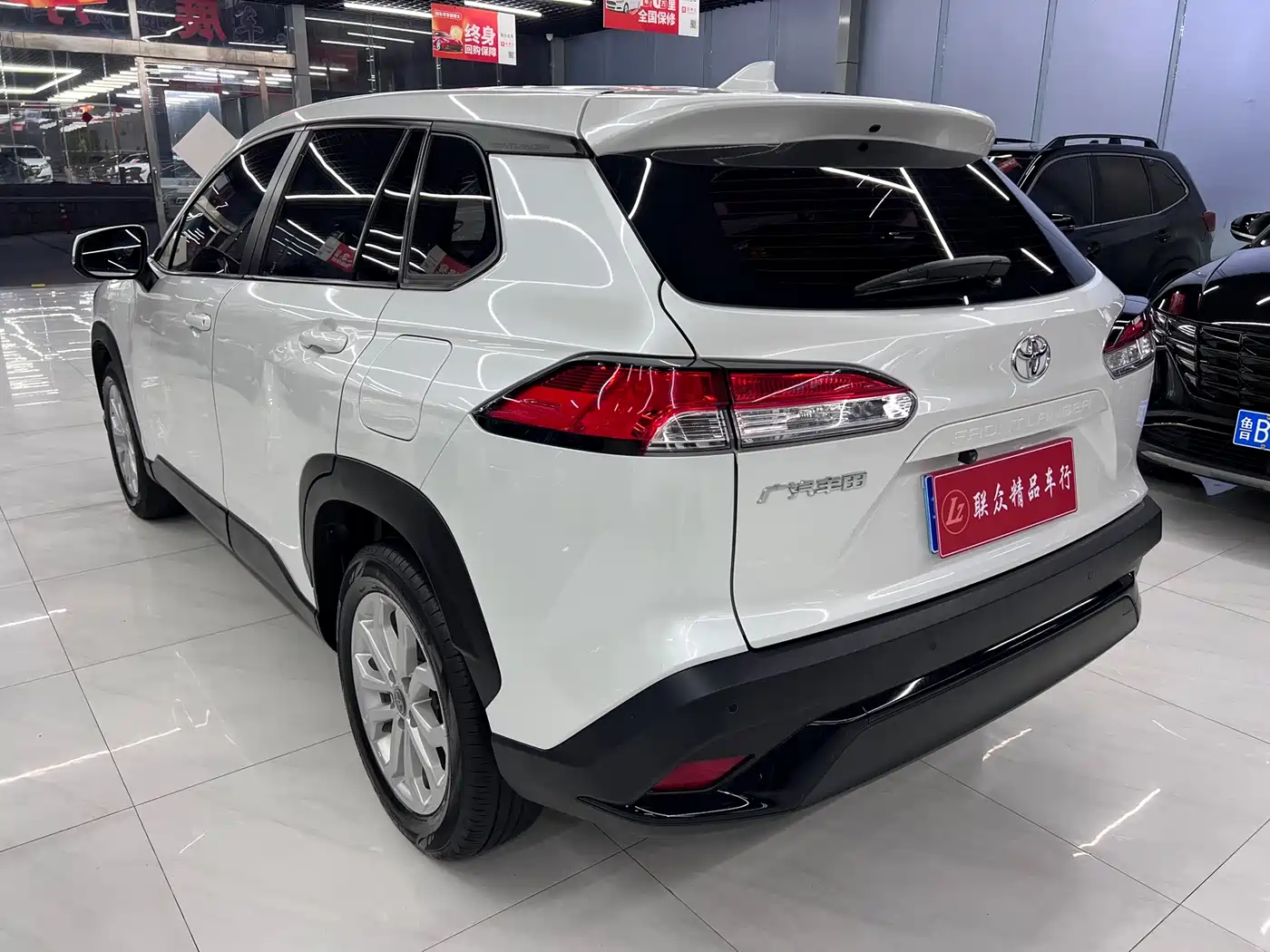 Toyota Frontlander 2022 2.0L CVT Leading Edition фото 6