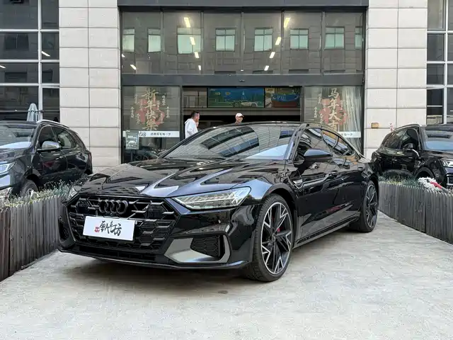 Audi A7L 2024