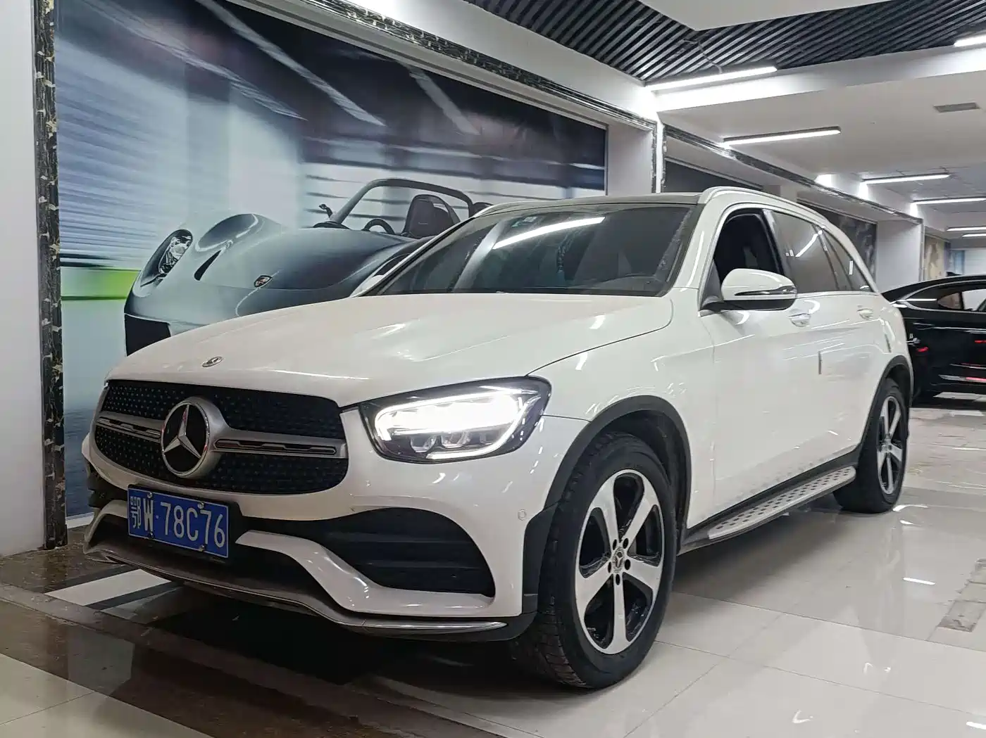 MERCEDES-BENZ GLC