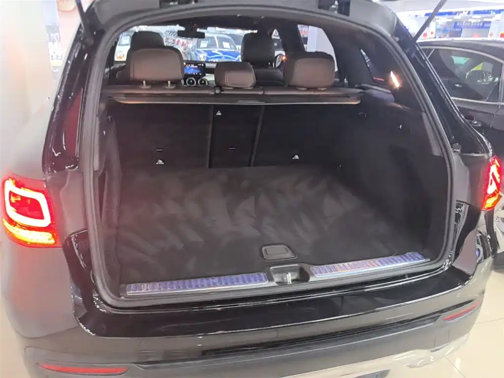 Mercedes-Benz GLC 2020 Facelift GLC 260 L 4MATIC Luxury фото 19