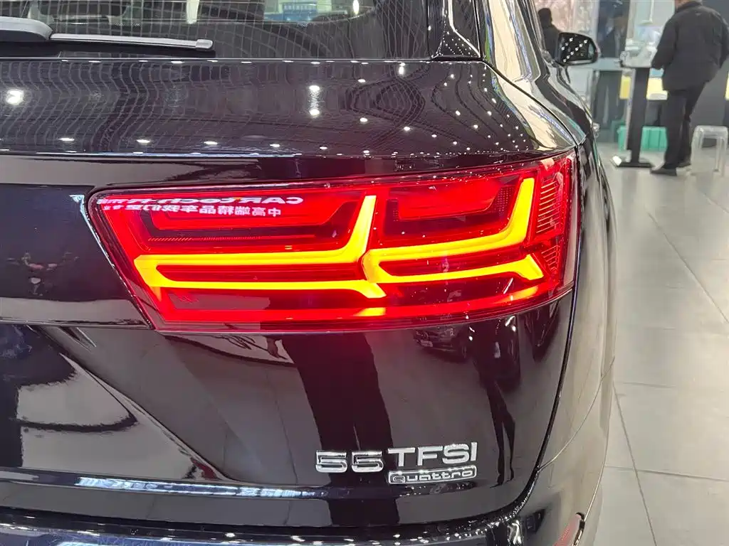 Audi Q7 2018 40 TFSI Comfort фото 14
