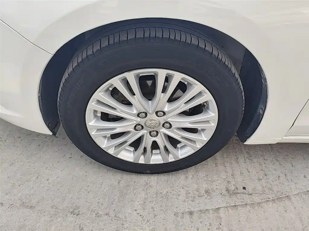 Buick Excelle 2015 15N Manual Elite фото 23