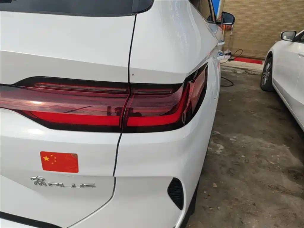 BYD Song PLUS PHEV 2023 Champion Edition DM-i 110KM Flagship фото 8