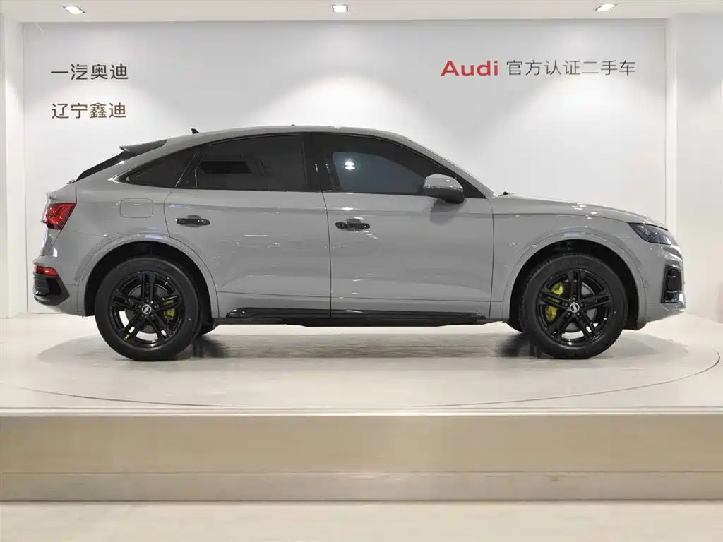Audi Q5L Sportback 2021 40 TFSI Fashion фото 3