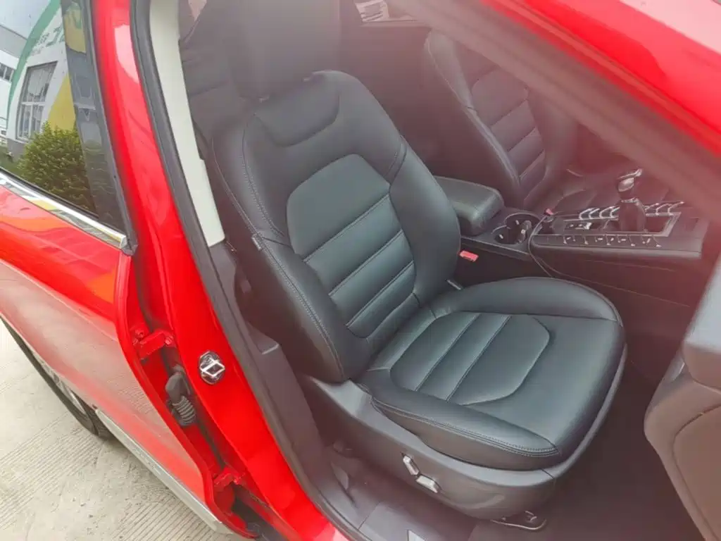 Фото 25 - Zotye SR9